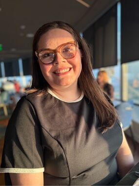 Meet your Posher, Adriana
